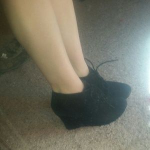 Lucky Brand Ankle Booties
