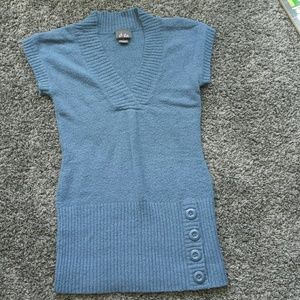 Blue short sleeve tunic sweater