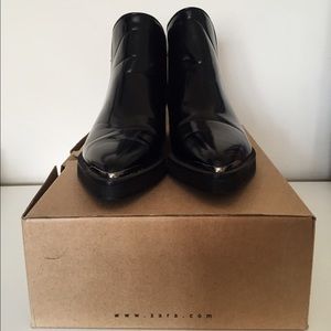 Black Flat Pointed Ankle Boots