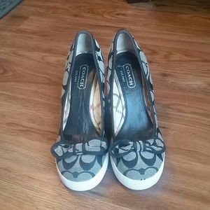 Coach B&W Wedges