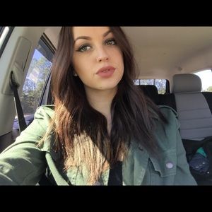 Meet your Posher, Meredith