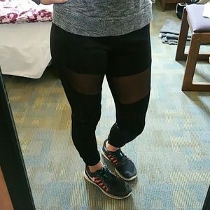 💙TRADE FOR ASHLEIGH💙 Mesh Panel Leggings