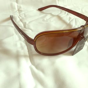 Light brown sunglasses