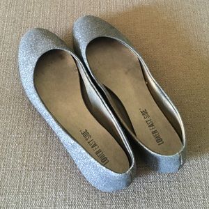 Love me glitter shoes!