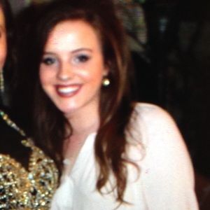 Meet your Posher, Elizabeth