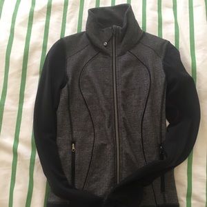 Lululemon jacket sz4 RARE SOLDOUT