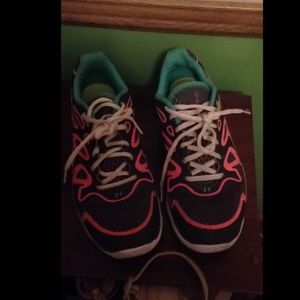 Under Armour Tennis Shoes