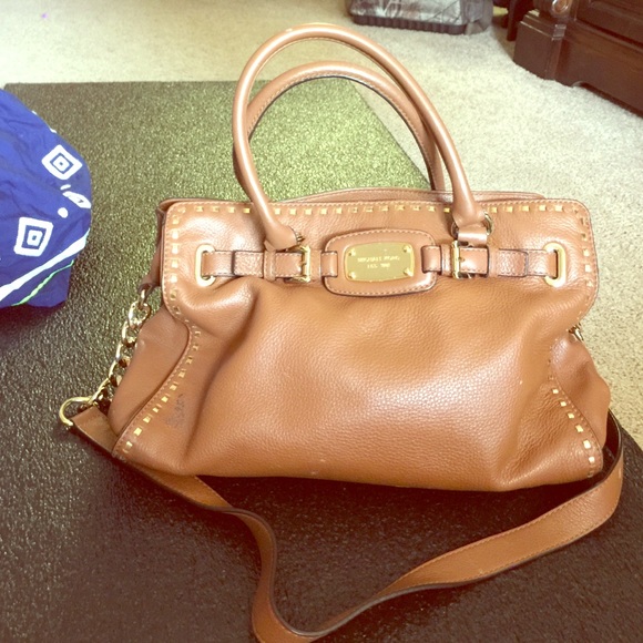 Authentic Micheal kors leather (no trade)