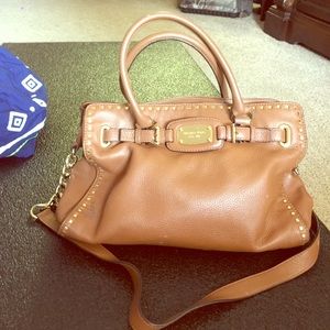 Authentic Micheal kors leather (no trade)