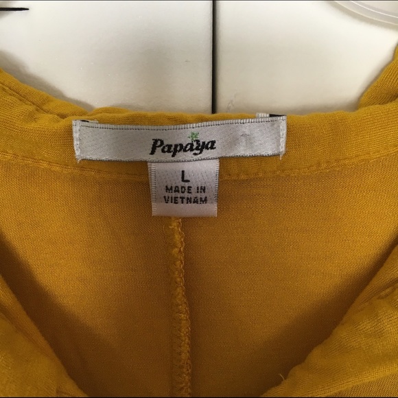 Papaya Collared Yellow Top 🍂 - Picture 3 of 4