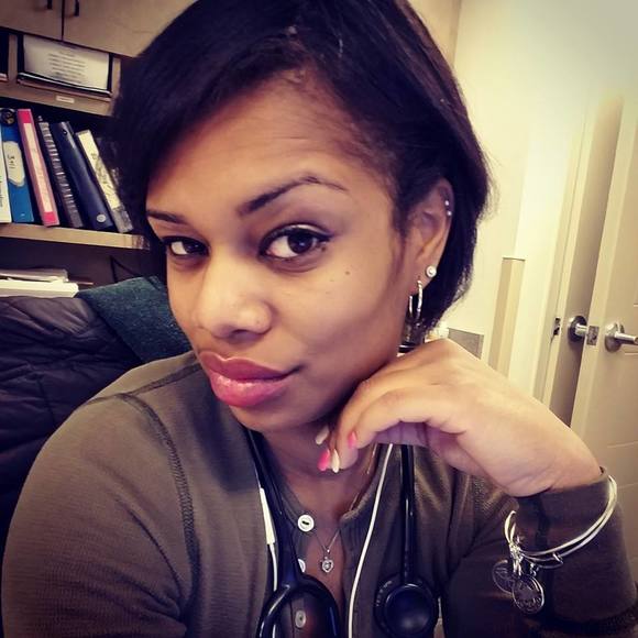 Meet your Posher, Stella