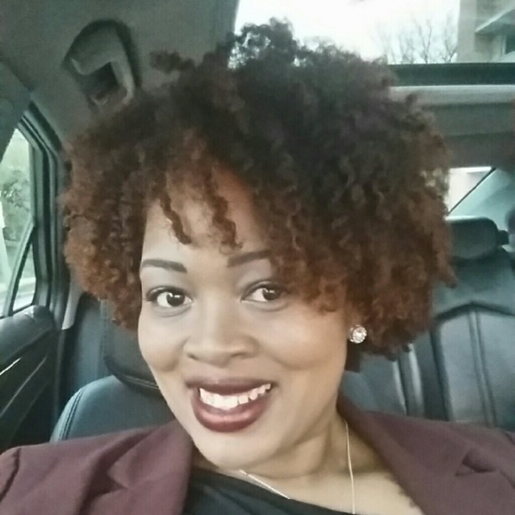 Meet your Posher, Denisha - Picture 1 of 1