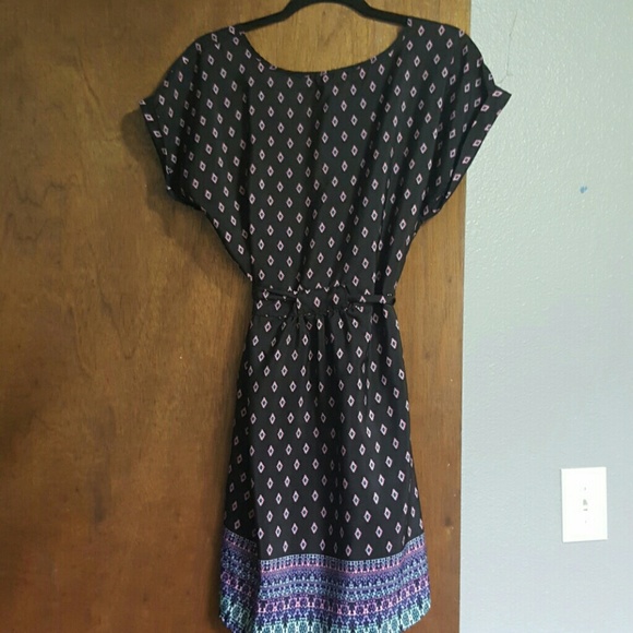 Very cute dress - Picture 2 of 3