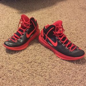 Nike KD V basketball shoes