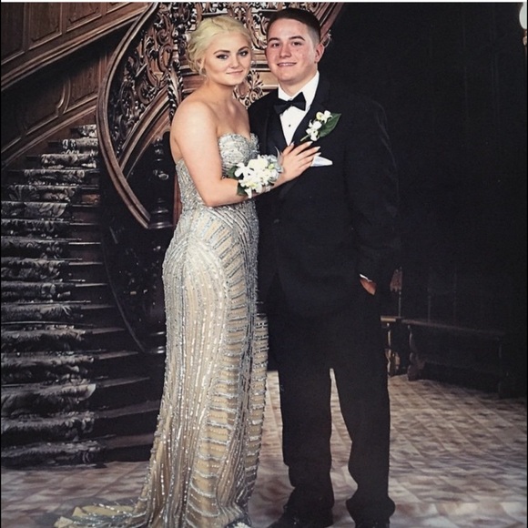 2015 Jovani dress - Picture 2 of 2