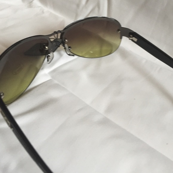 Sunglasses - Picture 2 of 3