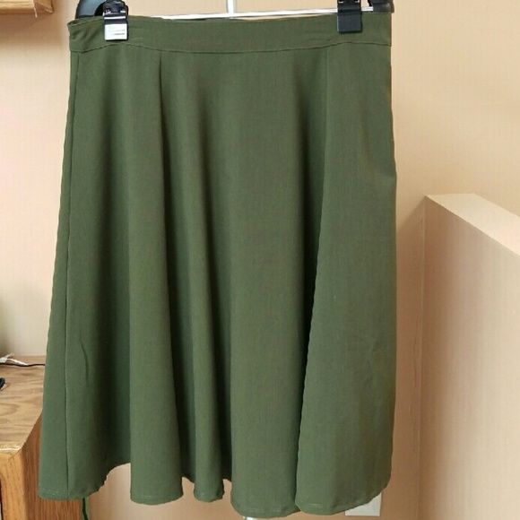 Modcloth Bugle Joy Skirt in Olive size 2X