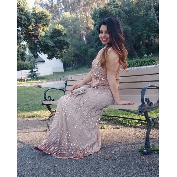 Adrianna Papell Dresses & Skirts - ADRIANNA PAPELL gold beaded dress