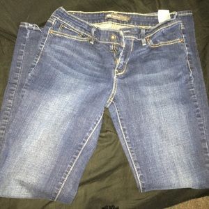 Gently used Levi Jeans!