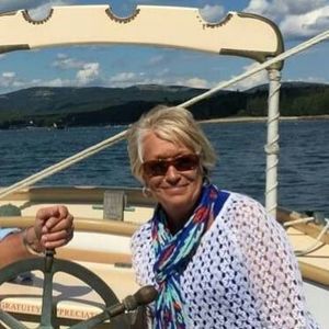 Meet your Posher, Diane