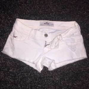 White Hollister shorts, size 1