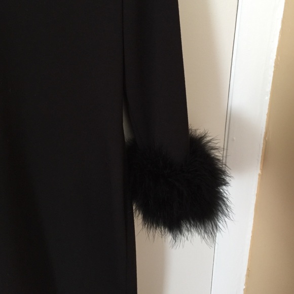 Calvin Klein dress with fur lined cuffs - Picture 2 of 2
