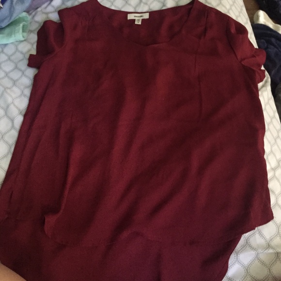 Maroon Flowy v-neck - Picture 1 of 1
