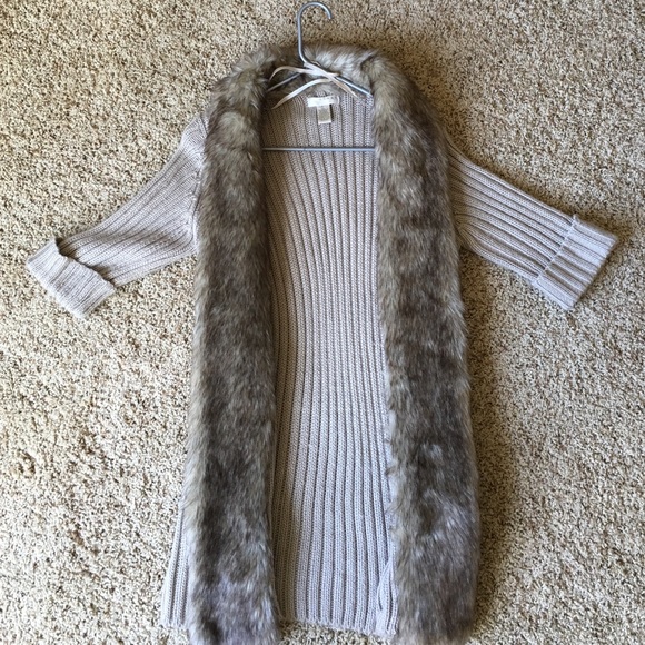 Kenar Sweater