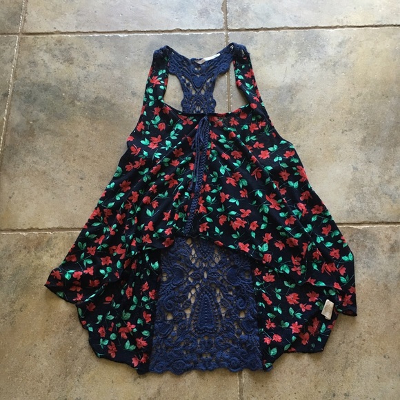 Floral crochet top