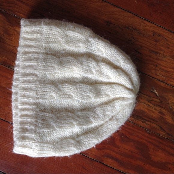 Fitted Roxy Beanie - Picture 2 of 2