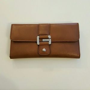 Guess wallet