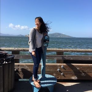 Meet your Posher, Andrea