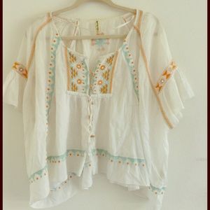 FREE PEOPLE white boho embroidered top Size Medium