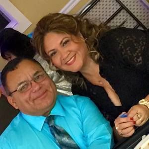 Meet your Posher, Amparo