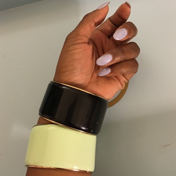 MNG Cuff Set - Picture 3 of 4