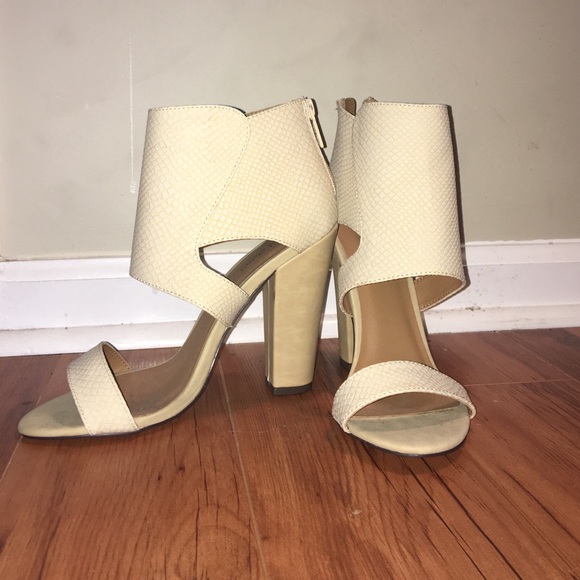 Bone colored  Michael Antonio snakeskin heels