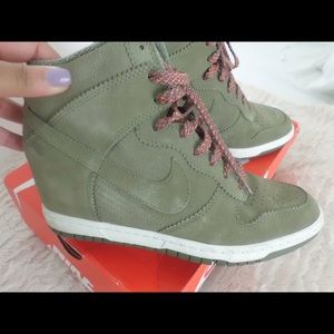 Women's Nike Ski Hi Dunks