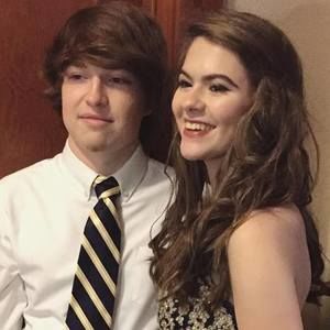 Meet your Posher, Caitlyn