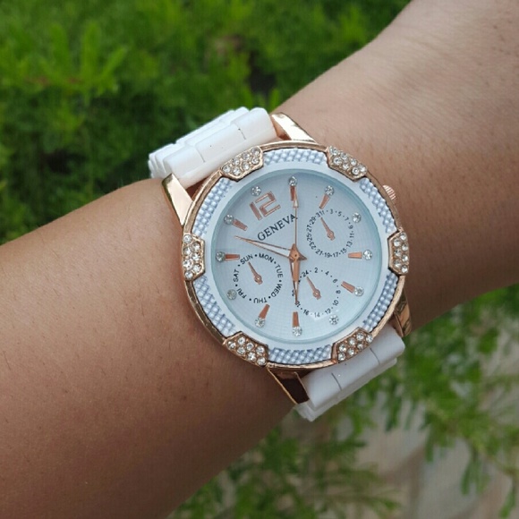 Woman's white and rose gold silicone wrist watch