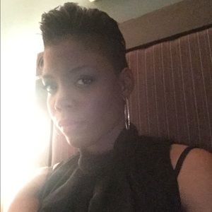 Meet your Posher, Alyson