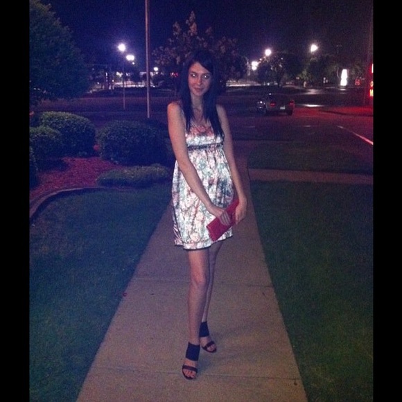 Kensie dress - Picture 2 of 4