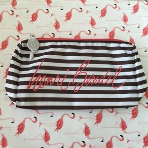 NWT Henri Bendel makeup bag/pouch