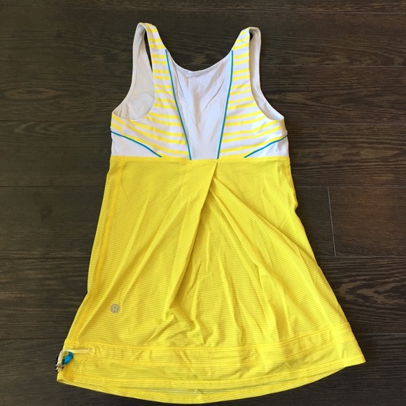 Lululemon Ta Ta Topper size 2 - Picture 3 of 4