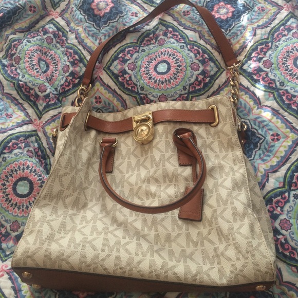 Michael Kors purse