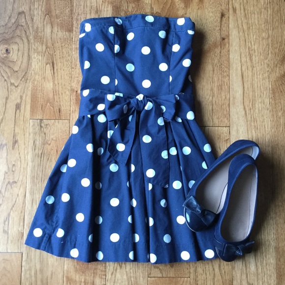 Hollister Dresses & Skirts - 🎉HOST PICK🎉Hollister Strapless Dress LIKE NEW