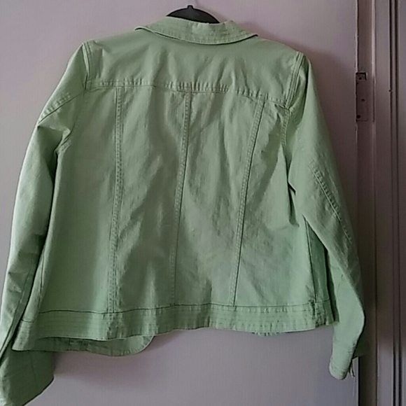 Spring Jacket - Picture 2 of 4