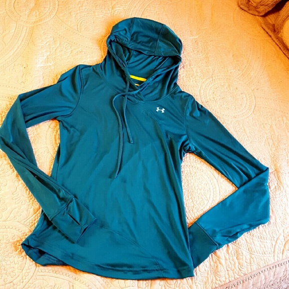 Under Armour long sleeve heat gear hoodie
