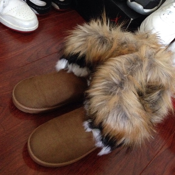 Booties - Picture 3 of 3