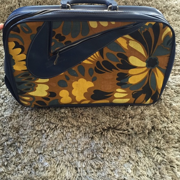 Vintage suit case