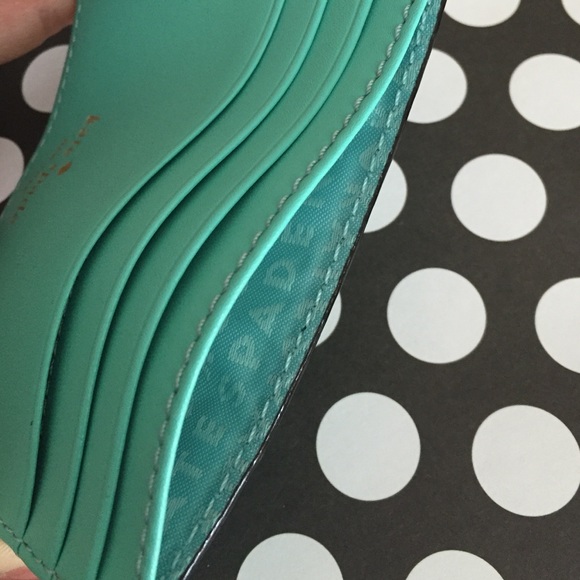 SOLD Kate Spade Graham ID Card Holder - Picture 2 of 4